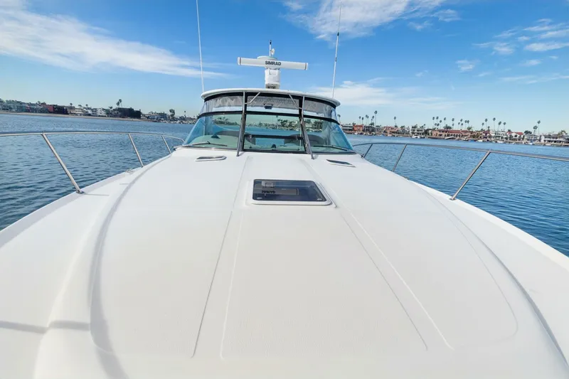 Slide: The Image of Sea Ray 370 Express Cruiser 2000 - 64
