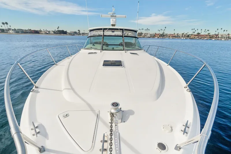 Slide: The Image of Sea Ray 370 Express Cruiser 2000 - 65