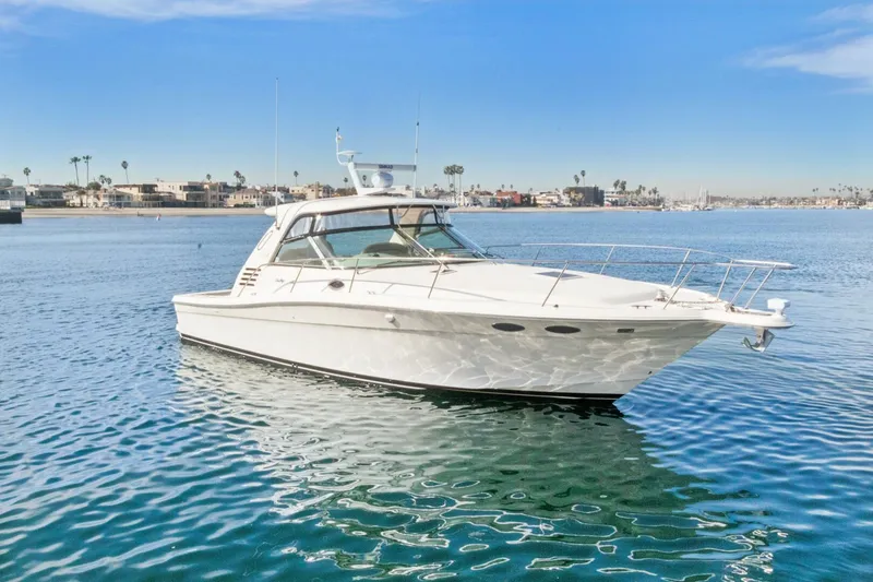 Slide: The Image of Sea Ray 370 Express Cruiser 2000 - 70