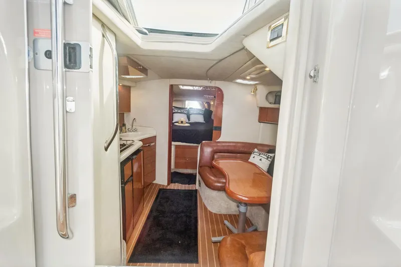 Slide: The Image of Sea Ray 370 Express Cruiser 2000 - 8