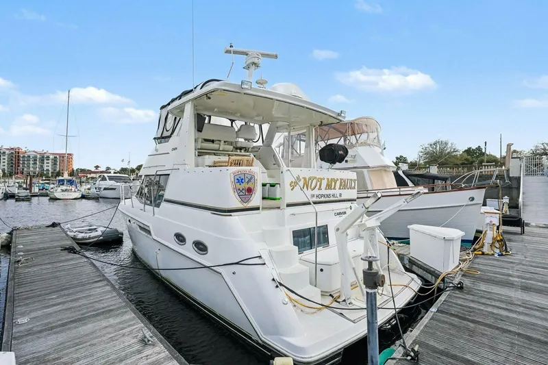 Slide: The Image of Carver Yachts 356 2001 - 23