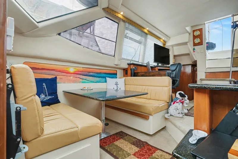 Slide: The Image of Carver Yachts 356 2001 - 6