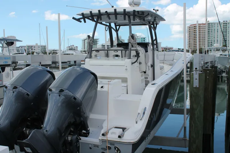 Slide: The Image of Sea Fox 328 Commander 2018 - 7