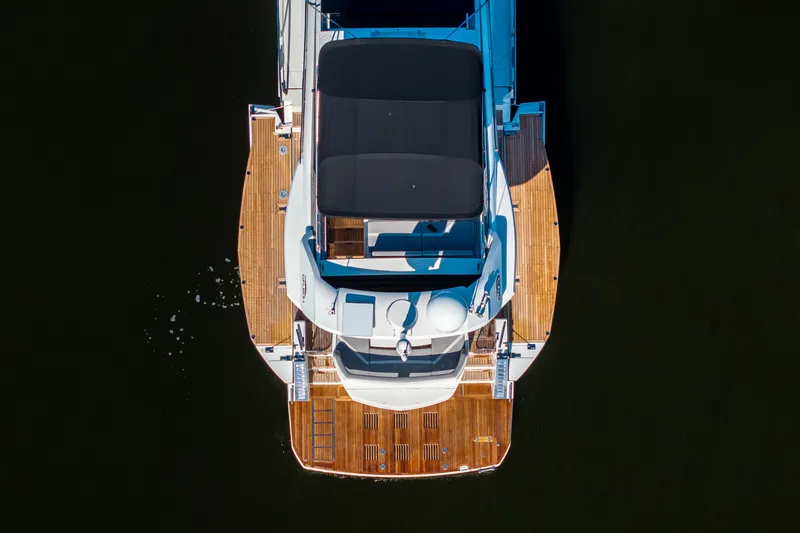 Slide: The Image of Galeon 510 SKY 2022 - 4