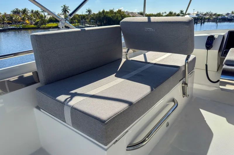 Slide: The Image of Galeon 510 SKY 2022 - 40