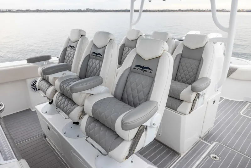 Slide: The Image of Invincible 40’ Catamaran 2020 - 13