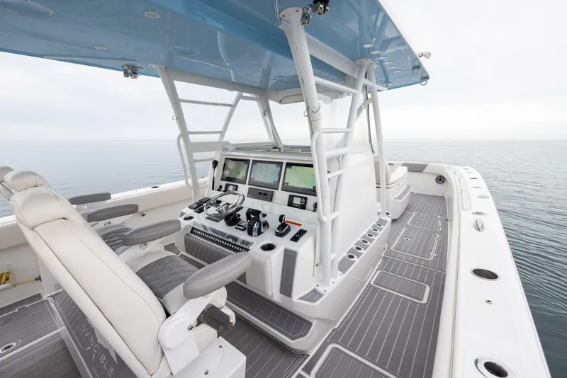 Slide: The Image of Invincible 40’ Catamaran 2020 - 14