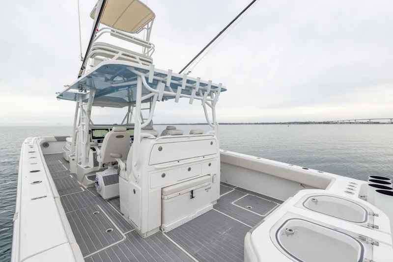 Slide: The Image of Invincible 40’ Catamaran 2020 - 25