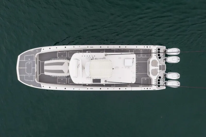 Slide: The Image of Invincible 40’ Catamaran 2020 - 3
