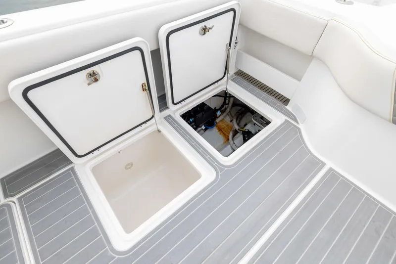 Slide: The Image of Invincible 40’ Catamaran 2020 - 38