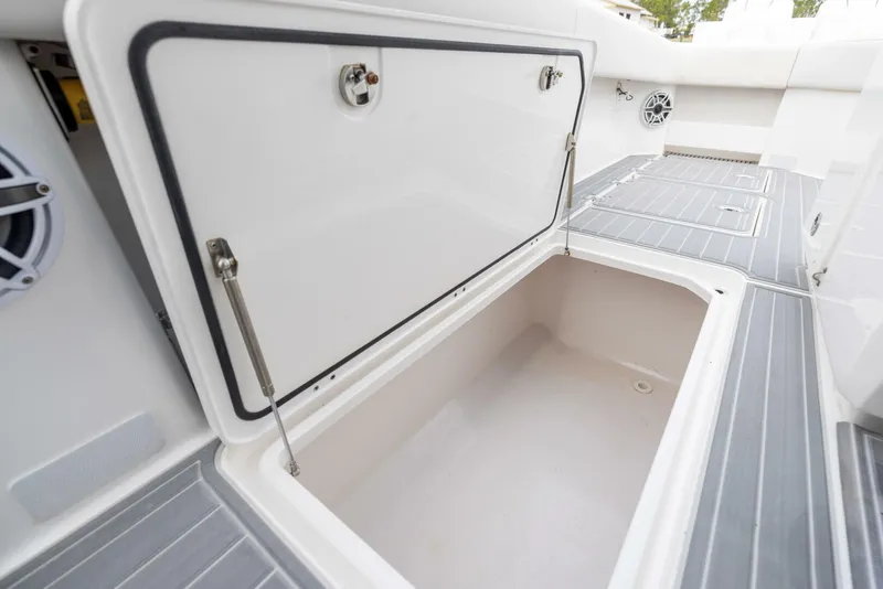 Slide: The Image of Invincible 40’ Catamaran 2020 - 42