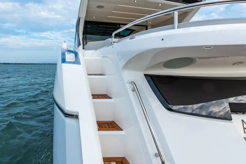 Slide: The Image of Sunseeker Predator 60 EVO 2021 - 69