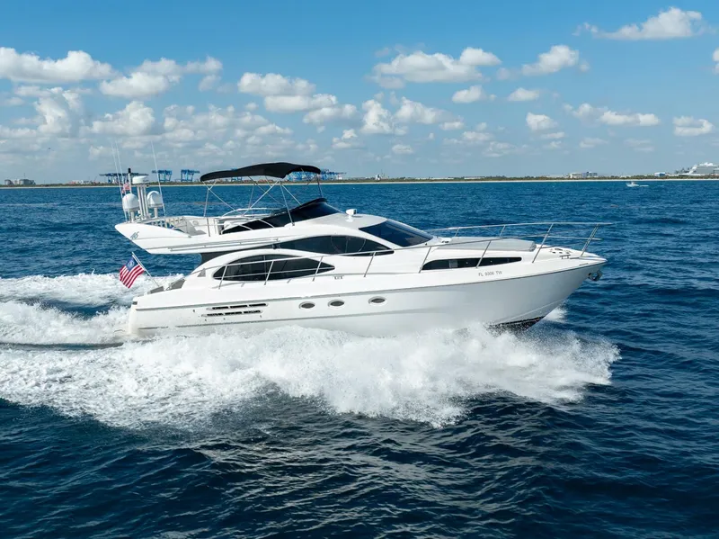 Slide: The Image of Azimut 46 2001 - 15