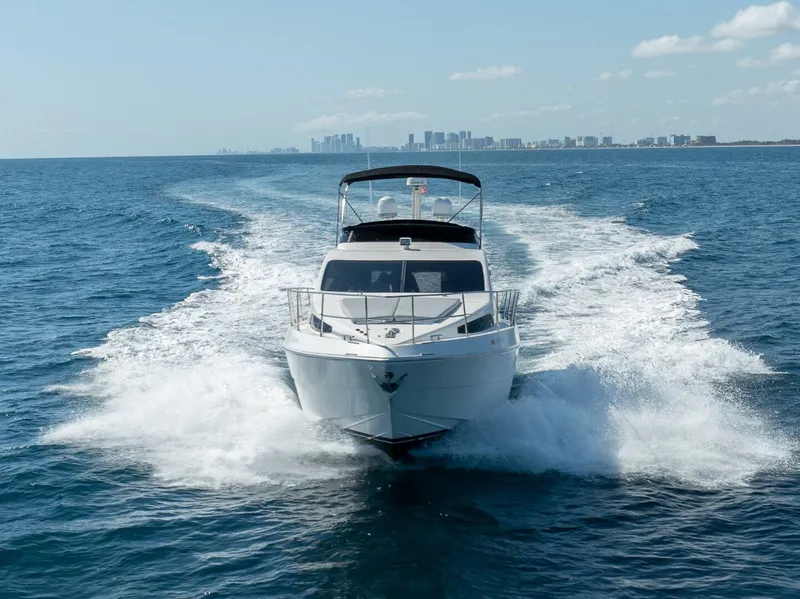 Slide: The Image of Azimut 46 2001 - 16