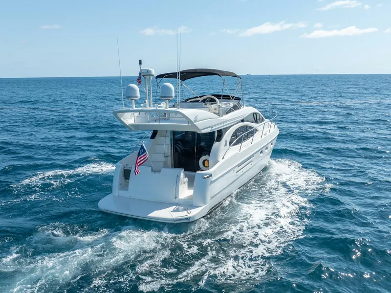 Slide: The Image of Azimut 46 2001 - 18