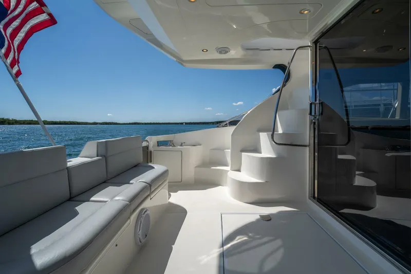 Slide: The Image of Azimut 46 2001 - 20