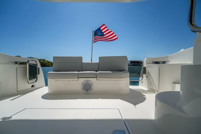 Slide: The Image of Azimut 46 2001 - 22