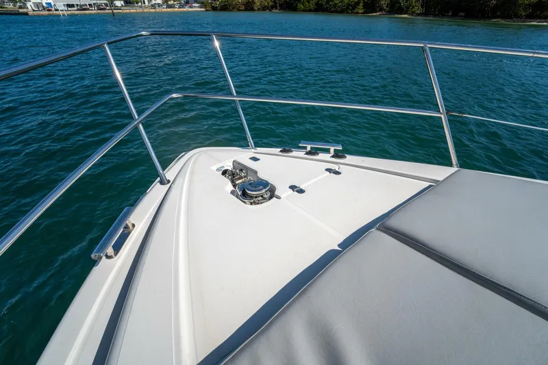 Slide: The Image of Azimut 46 2001 - 37