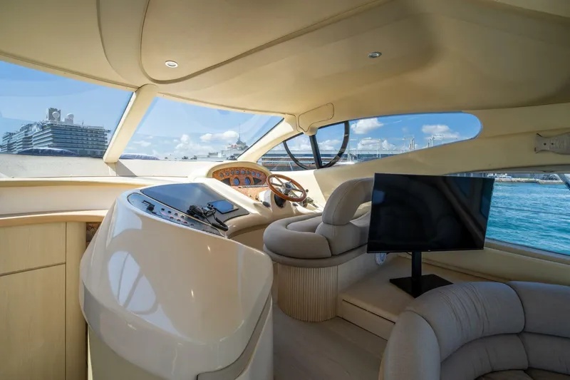 Slide: The Image of Azimut 46 2001 - 44