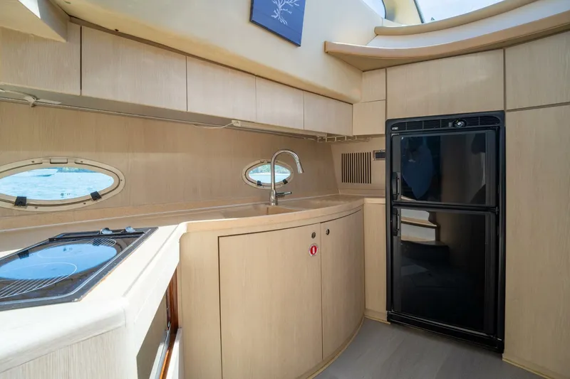 Slide: The Image of Azimut 46 2001 - 49