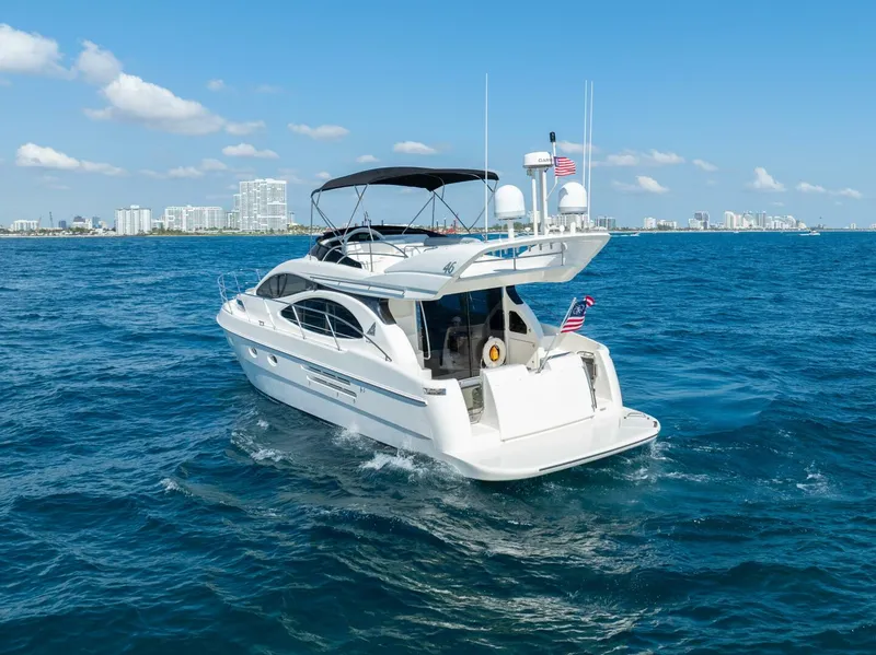 Slide: The Image of Azimut 46 2001 - 6