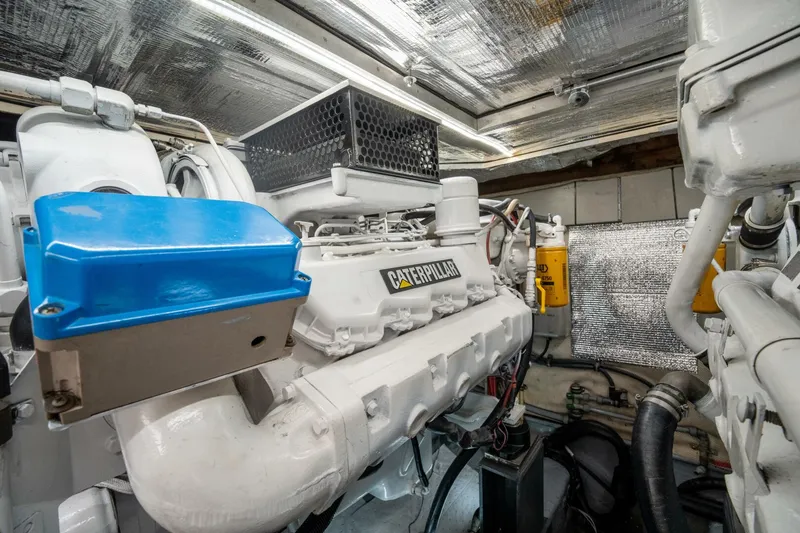 Slide: The Image of Azimut 46 2001 - 65