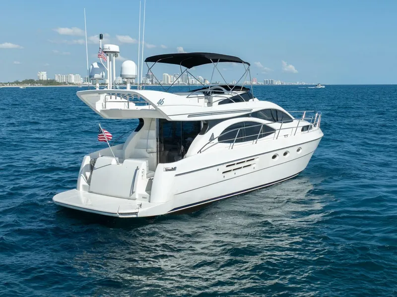 Slide: The Image of Azimut 46 2001 - 8