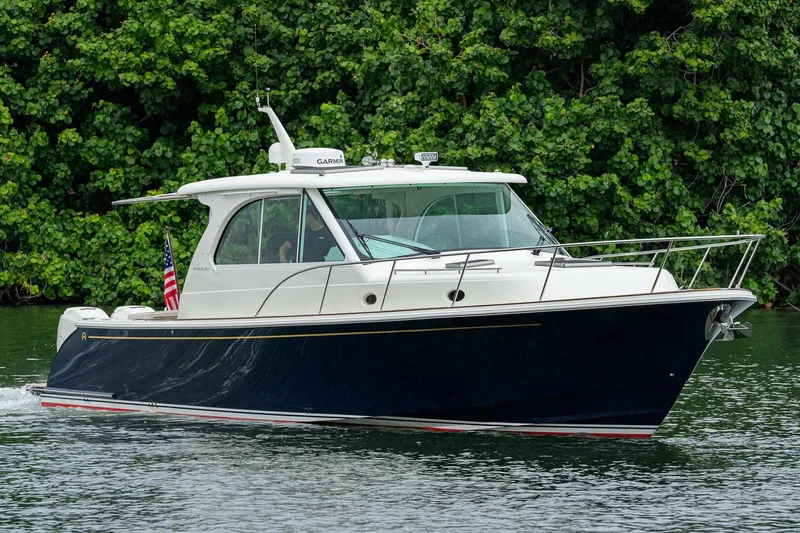 Slide: The Image of Hinckley Yachts 40X 2022 - 2