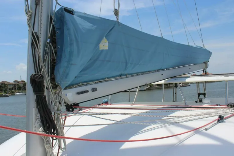 Slide: The Image of Lagoon 380 2010 - 12