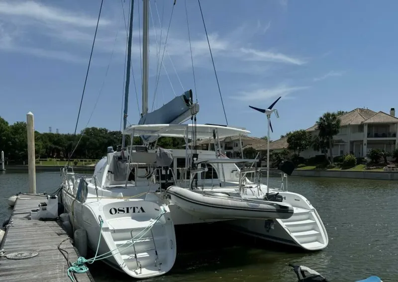 Slide: The Image of Lagoon 380 2010 - 2