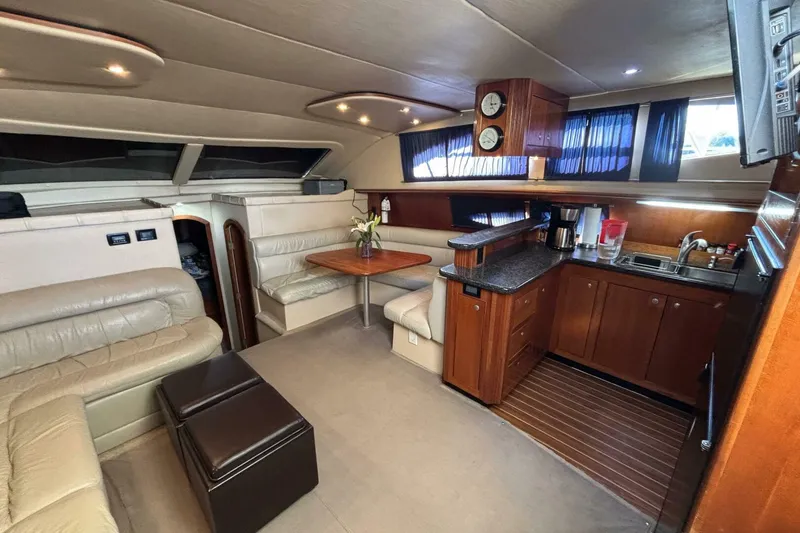 Slide: The Image of Cruisers 455 Express Motor Yacht 2005 - 13