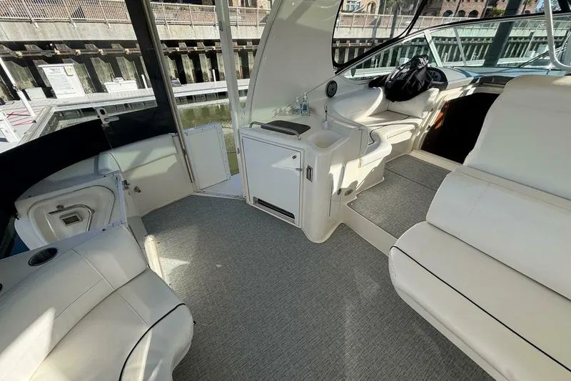 Slide: The Image of Cruisers 455 Express Motor Yacht 2005 - 4