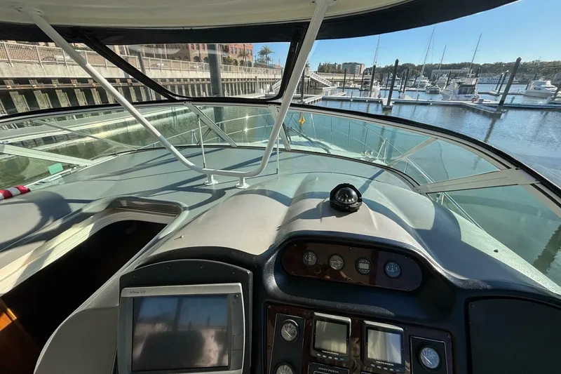 Slide: The Image of Cruisers 455 Express Motor Yacht 2005 - 7