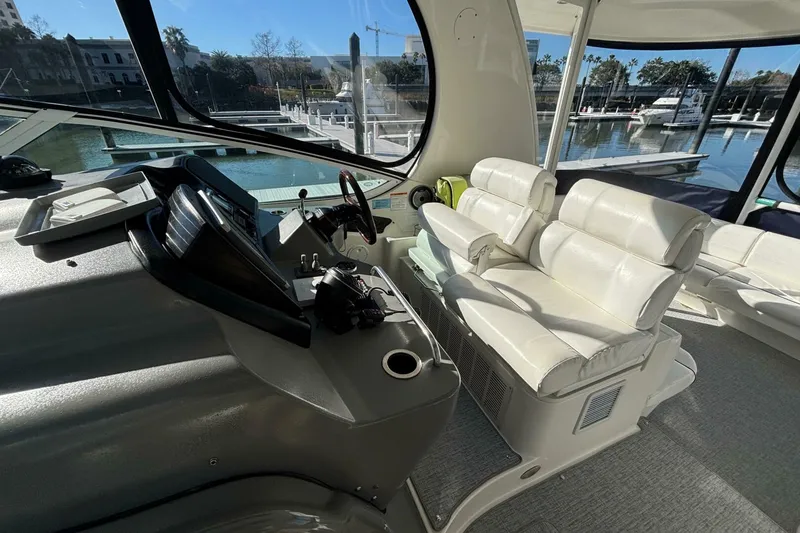 Slide: The Image of Cruisers 455 Express Motor Yacht 2005 - 9