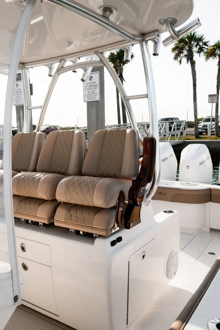 Slide: The Image of Valhalla Boatworks V37 2020 - 16