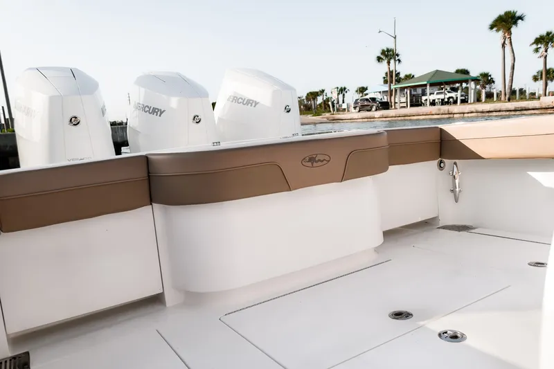 Slide: The Image of Valhalla Boatworks V37 2020 - 30