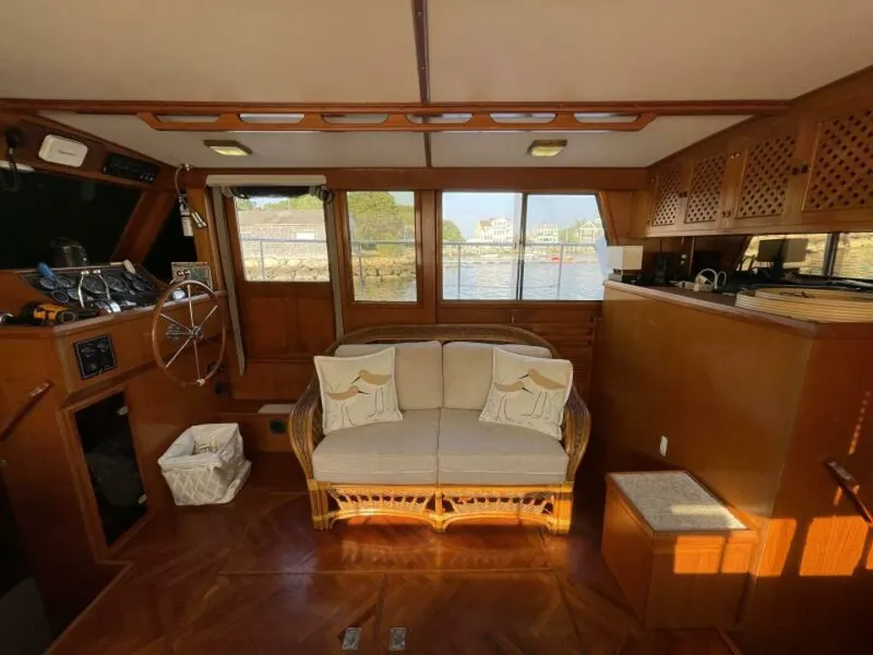Slide: The Image of Heritage East 40 Sundeck 1987 - 11