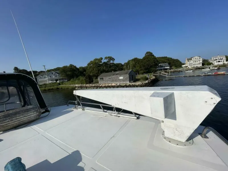 Slide: The Image of Heritage East 40 Sundeck 1987 - 24