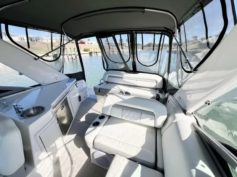 Slide: The Image of Regal 33 XO 2021 - 13
