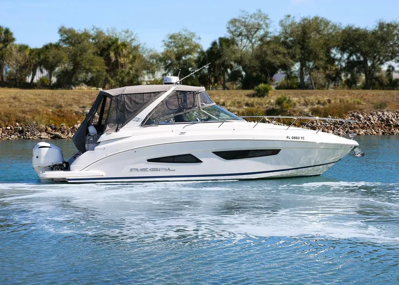 Slide: The Image of Regal 33 XO 2021 - 2