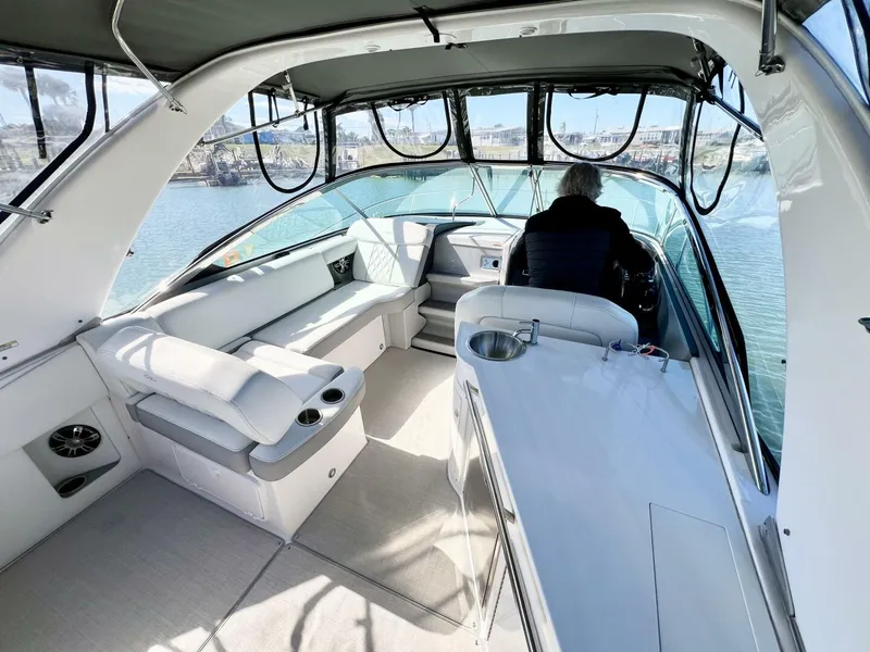 Slide: The Image of Regal 33 XO 2021 - 8