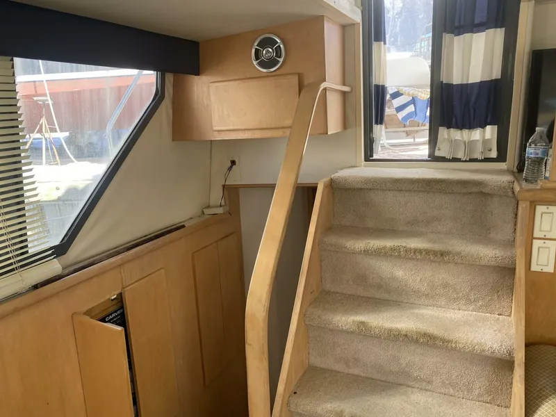 Slide: The Image of Carver Yachts 1994 - 10