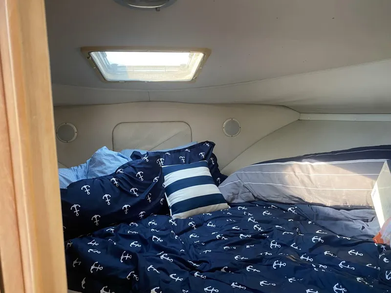 Slide: The Image of Carver Yachts 1994 - 15
