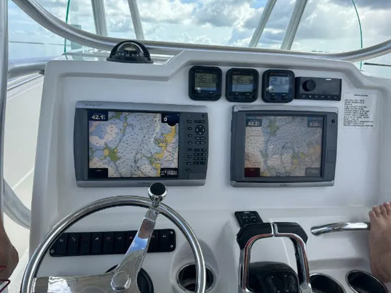 Slide: The Image of Sailfish 290 CC 2013 - 14