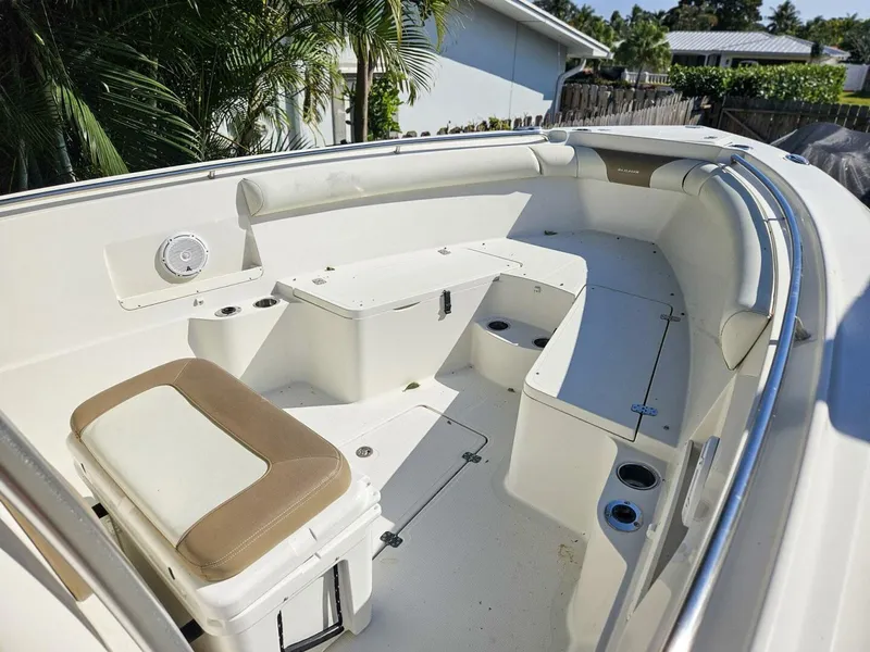 Slide: The Image of Sailfish 290 CC 2013 - 2