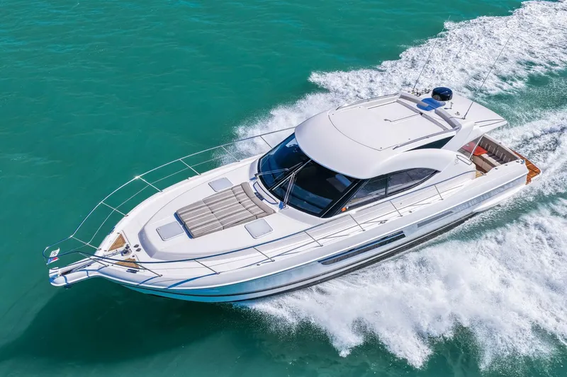 Slide: The Image of Riviera 5000 Sport Yacht 2016 - 22