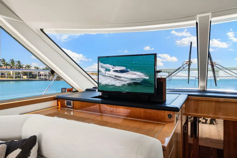 Slide: The Image of Riviera 5000 Sport Yacht 2016 - 67