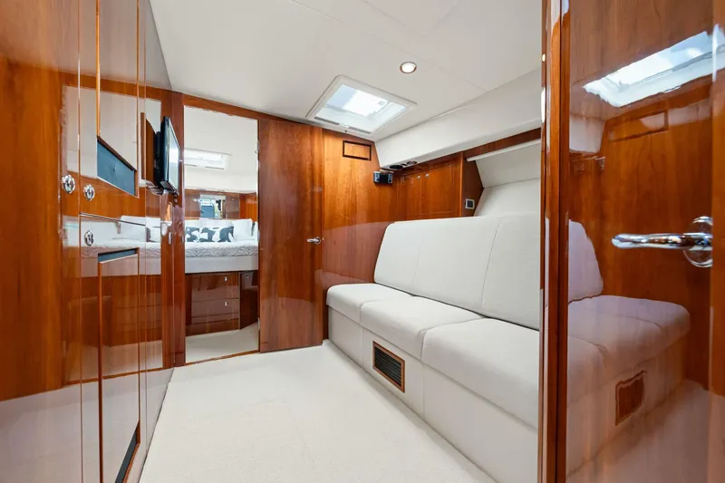 Slide: The Image of Riviera 5000 Sport Yacht 2016 - 68