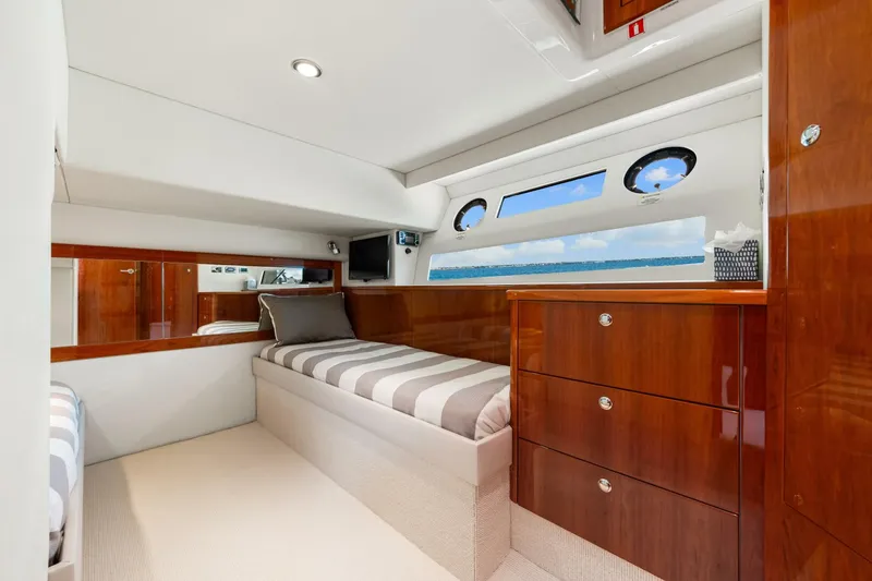 Slide: The Image of Riviera 5000 Sport Yacht 2016 - 74