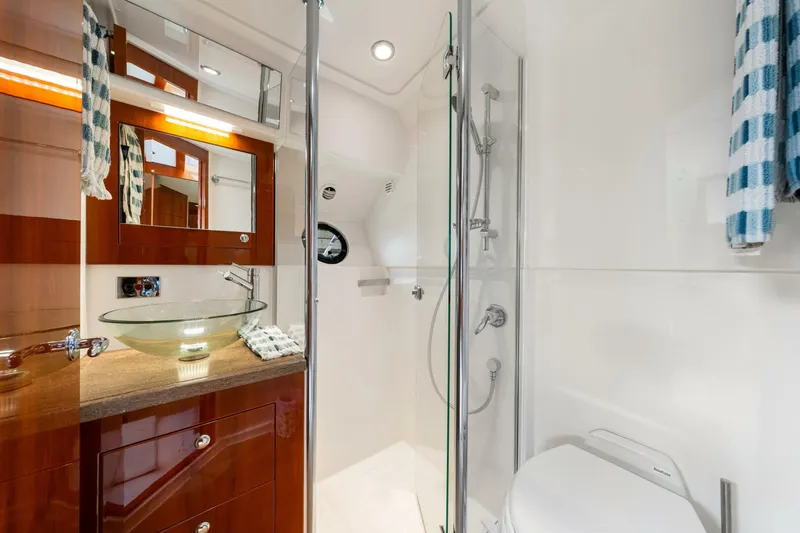 Slide: The Image of Riviera 5000 Sport Yacht 2016 - 76